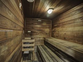 2030 S Ocean Dr 516, Hallandale Beach FL 33009