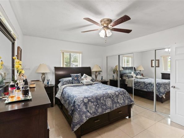 120 NW 77th Way, Pembroke Pines FL 33024