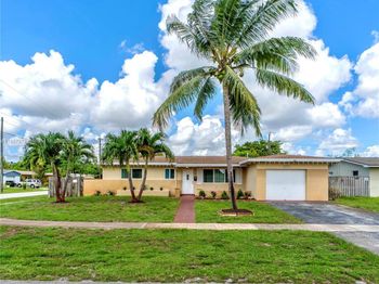 120 NW 77th Way