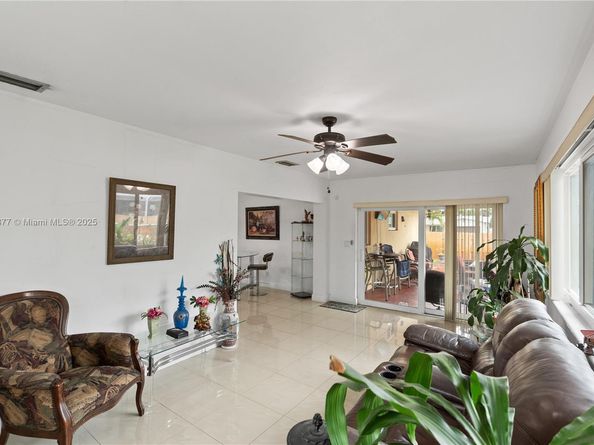 120 NW 77th Way, Pembroke Pines FL 33024