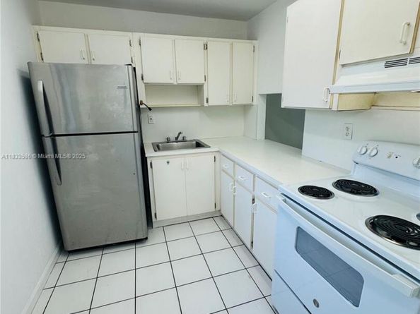 505 NW 177th St 139, Miami Gardens FL 33169