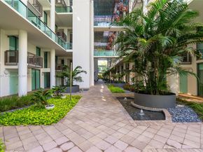 6000 Collins Ave 134, Miami Beach FL 33140