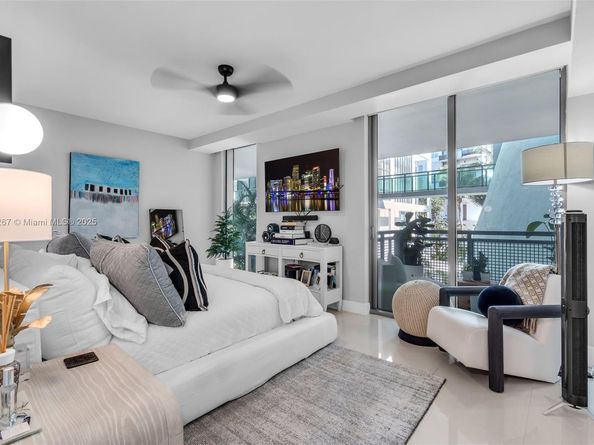 6000 Collins Ave 134, Miami Beach FL 33140