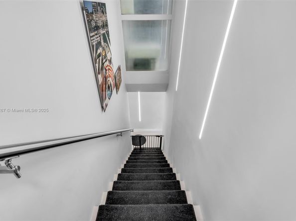 6000 Collins Ave 134, Miami Beach FL 33140