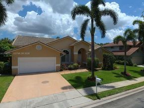1231 SW 102nd Ave, Pembroke Pines FL 33025