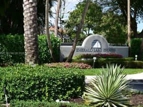 1231 SW 102nd Ave, Pembroke Pines FL 33025