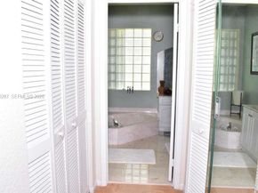 1231 SW 102nd Ave, Pembroke Pines FL 33025
