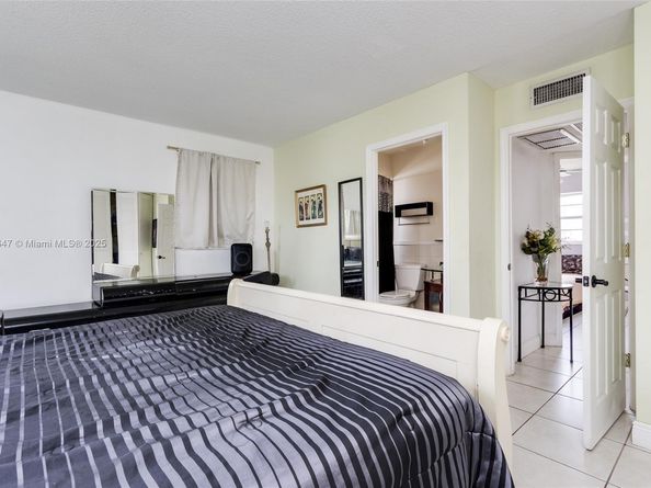 4341 NW 16th St 101, Lauderhill FL 33313