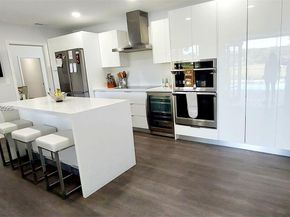 18921 W Oakmont Dr, Hialeah FL 33015