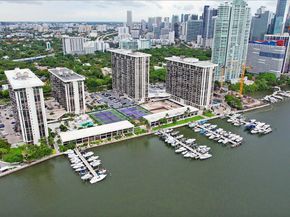 1901 Brickell Ave B905, Miami FL 33129