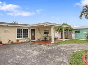 940 N 73rd Way, Hollywood FL 33024
