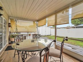 940 N 73rd Way, Hollywood FL 33024