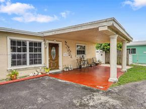 940 N 73rd Way, Hollywood FL 33024