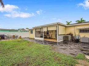 940 N 73rd Way, Hollywood FL 33024