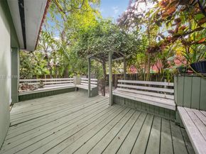 670 NE 56th St, Miami FL 33137