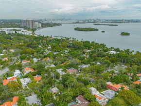 670 NE 56th St, Miami FL 33137