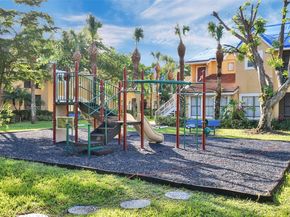 15560 SW 104th TER 611, Miami FL 33196