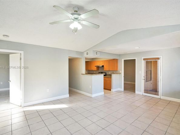 15560 SW 104th TER 611, Miami FL 33196