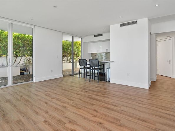 720 NE 62nd St 306, Miami FL 33138