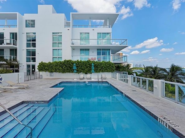 720 NE 62nd St 306, Miami FL 33138