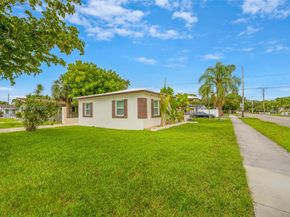 6044 Funston St, Hollywood FL 33023