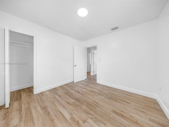 6044 Funston St, Hollywood FL 33023