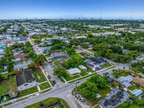 6044 Funston St, Hollywood FL 33023