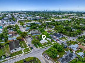 6044 Funston St, Hollywood FL 33023