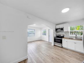 6044 Funston St, Hollywood FL 33023