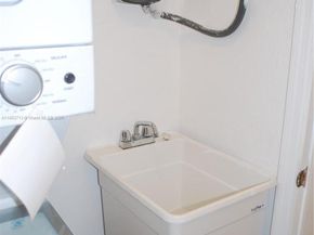 3621 NE 1st Ter, Oakland Park FL 33334