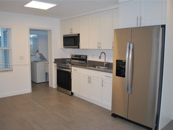 3621 NE 1st Ter