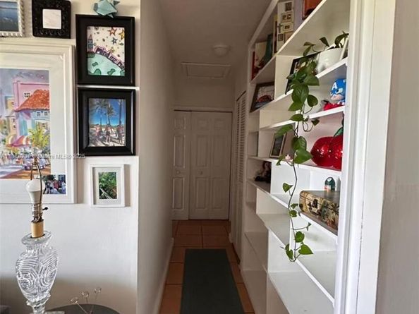 1021 Crystal Lake Dr 311, Deerfield Beach FL 33064