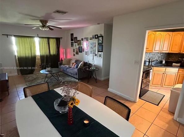 1021 Crystal Lake Dr 311, Deerfield Beach FL 33064