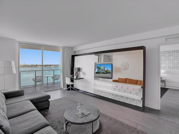 1100 West  Ave 1024, Miami Beach FL 33139