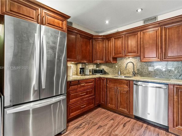 105 Wellington L 0, West Palm Beach FL 33417