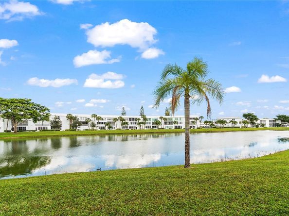 105 Wellington L 0, West Palm Beach FL 33417