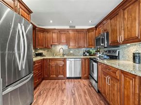 105 Wellington L 0, West Palm Beach FL 33417