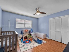1030 SW 91st Ave, Plantation FL 33324