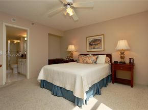 3500 Mystic Pointe Dr 3701, Aventura FL 33180