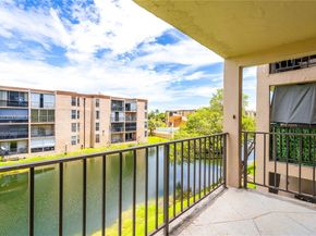 8895 Fontainebleau Blvd 301, Miami FL 33172