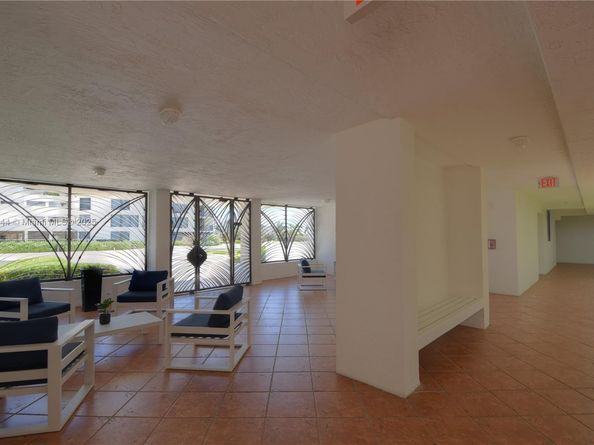 2565 S Ocean Blvd 205N, Highland Beach FL 33487