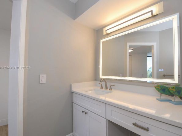 2565 S Ocean Blvd 205N, Highland Beach FL 33487