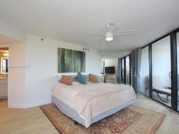 2565 S Ocean Blvd 205N, Highland Beach FL 33487