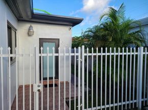 310-312 SW 36th Ave, Miami FL 33135