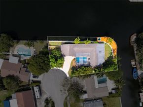 2649 Scott St, Hollywood FL 33020