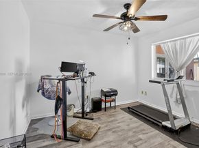 11501 NW 15th St, Pembroke Pines FL 33026