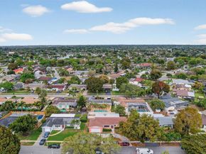 11501 NW 15th St, Pembroke Pines FL 33026