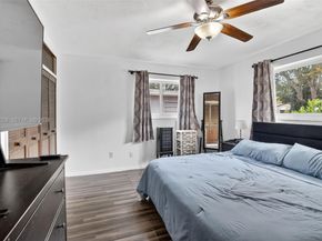 11501 NW 15th St, Pembroke Pines FL 33026