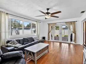 11501 NW 15th St, Pembroke Pines FL 33026