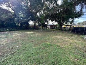 1472 NE 150th St, Miami FL 33161